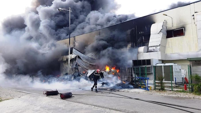 Criteria atiende el grave incendio de la fábrica de Fujikura Automotive en Tánger, Marruecos